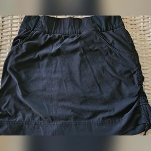 Columbia stretch skort. Black size small.